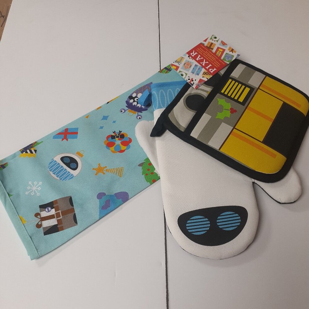 Disney Wall-e Pot Holder Oven Mitt and Kitchen Towel Set - Picture 2 of 2